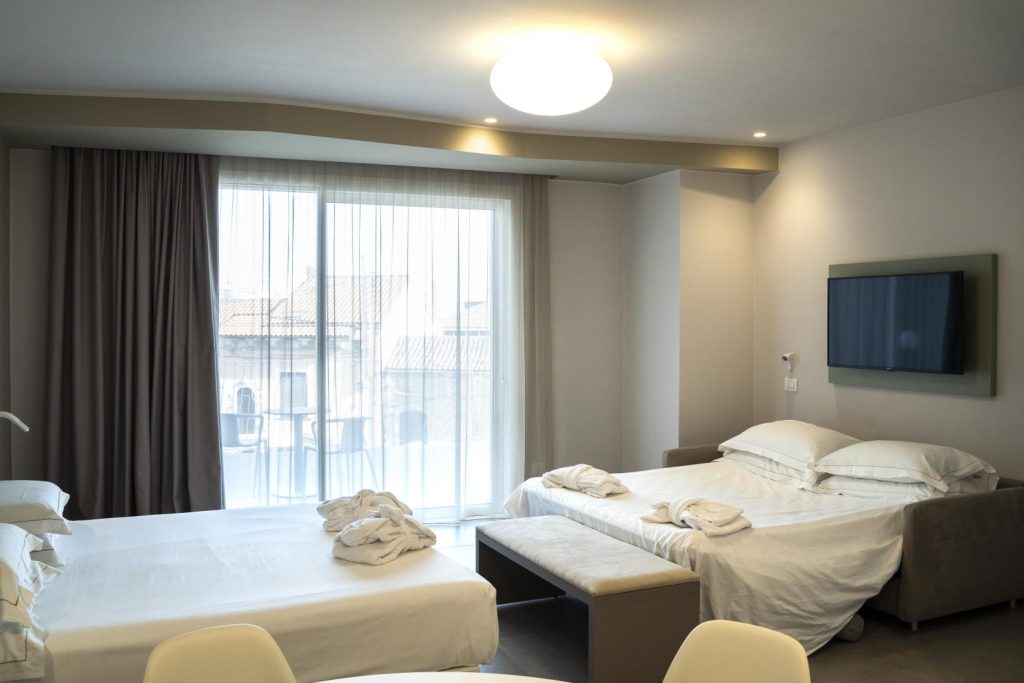 hotel-malavoglia-camere-camera-deluxe-004